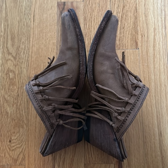 Old Gringo sz 6.5B fringed pointed toe heeled mules brown great pre owned cond - Picture 3 of 7